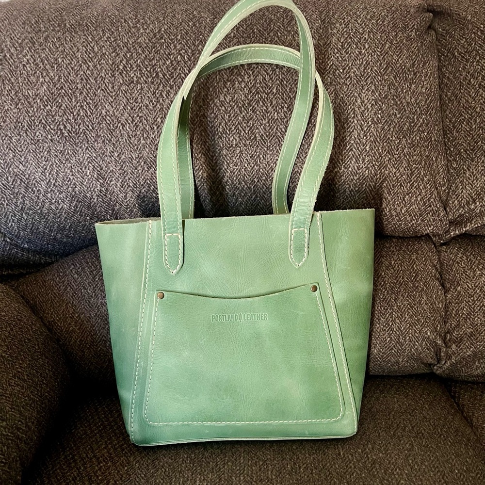 SOLD Portland Leather Goods Small Cucumber Juliette Tote